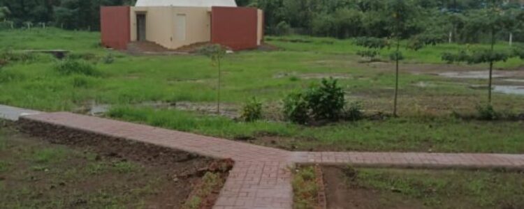 kandhroli park compound 2